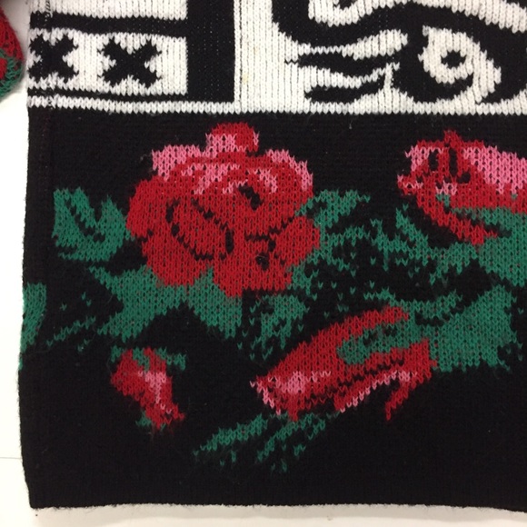 Vintage 80's Looking Good Knits LTD. Black White & Red Rose Floral Sweat… - Picture 3 of 9